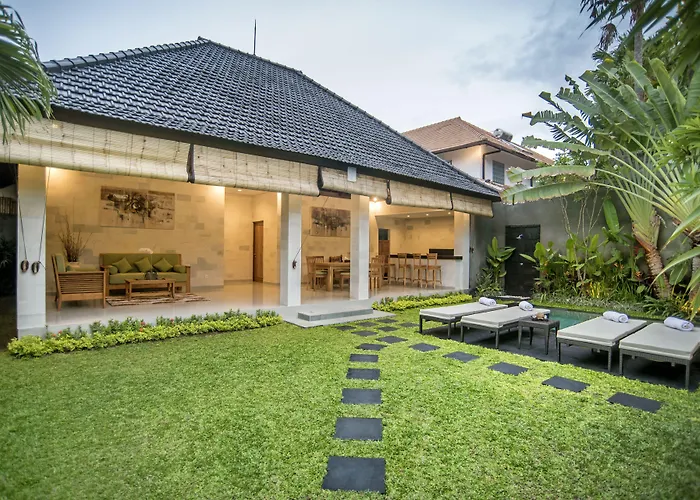 Sandi Agung Villa Bidadari Seminyak 